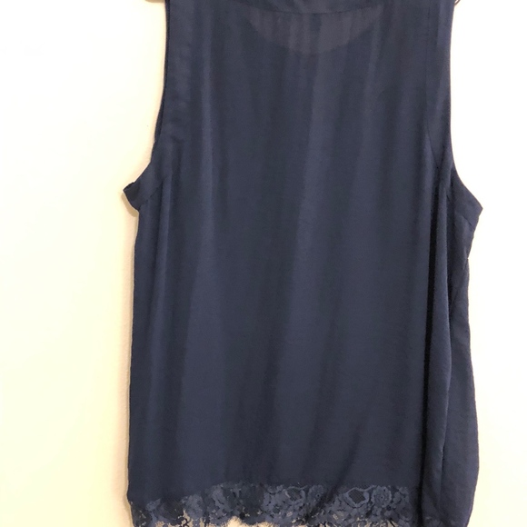 Navy lace lined top - Picture 3 of 4